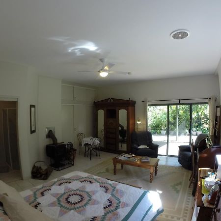 Mandalay House Bed and Breakfast Bellawongarah Εξωτερικό φωτογραφία